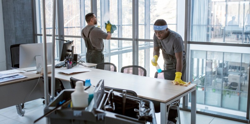 تنظيف الشركات|رواد المملكة