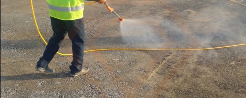 أفضل وقت لرش الدفان في السعودية… ولماذا يُعدّ رش الدفان ليلًا خطأً شائعًا؟